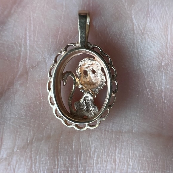 Leo / Lion gold pendant - Picture 4 of 4